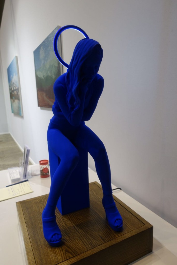 art-paris-art-fair-2016-sculpture-femme-bleue-grand-palais