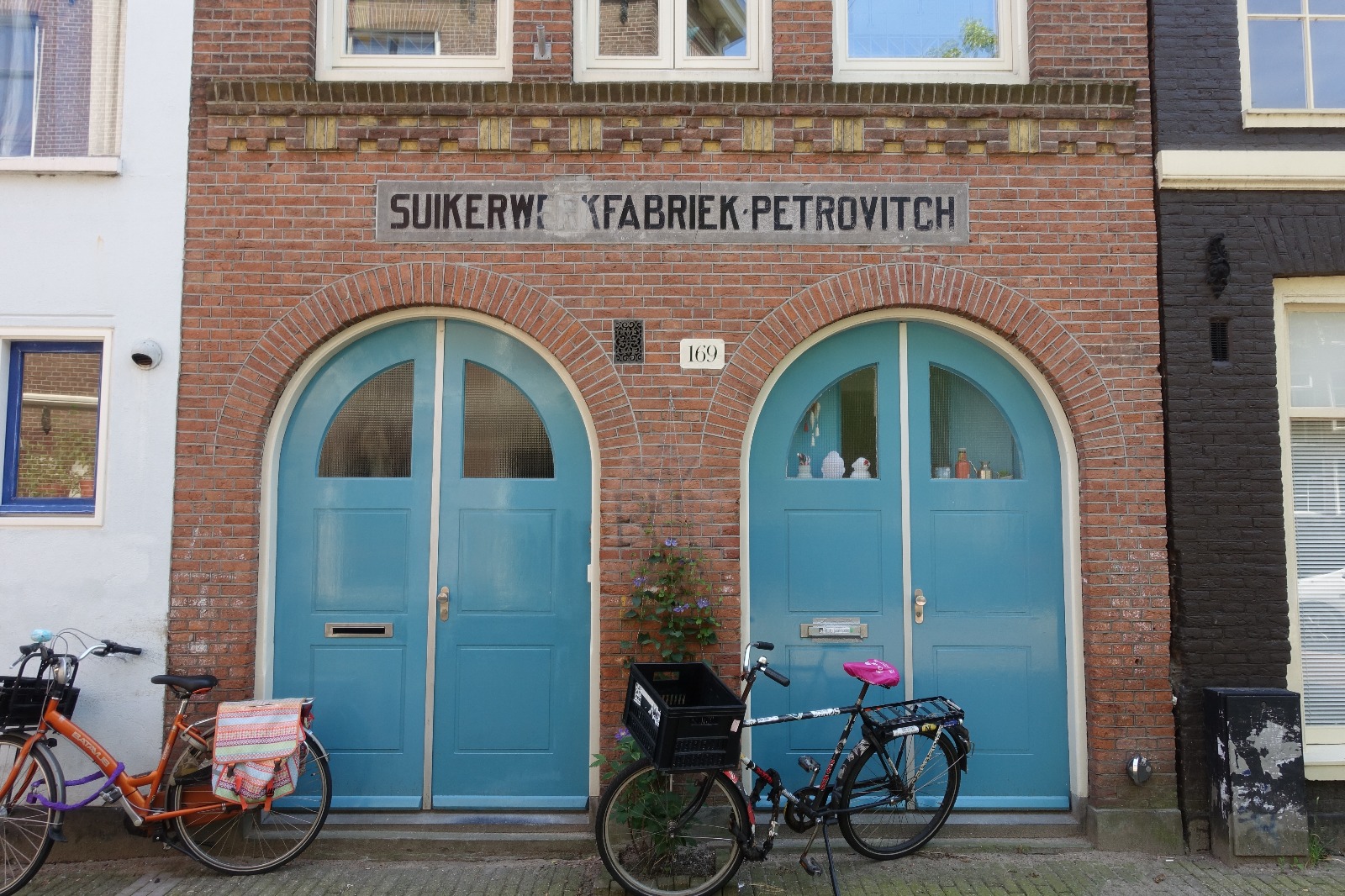 amsterdam-jordaan-porte-turquoise
