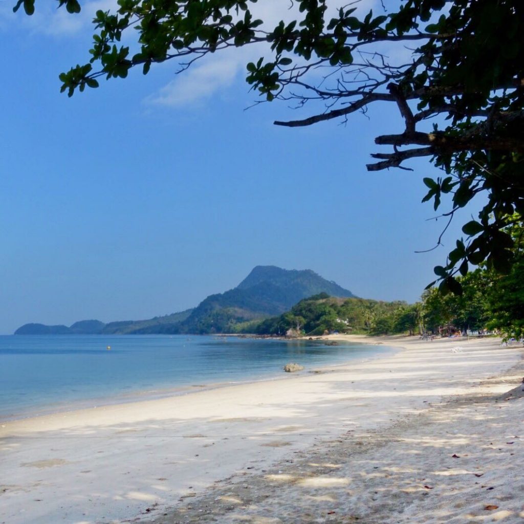 les-exploratrices-sud-thailande-koh-jum-lodge-plage