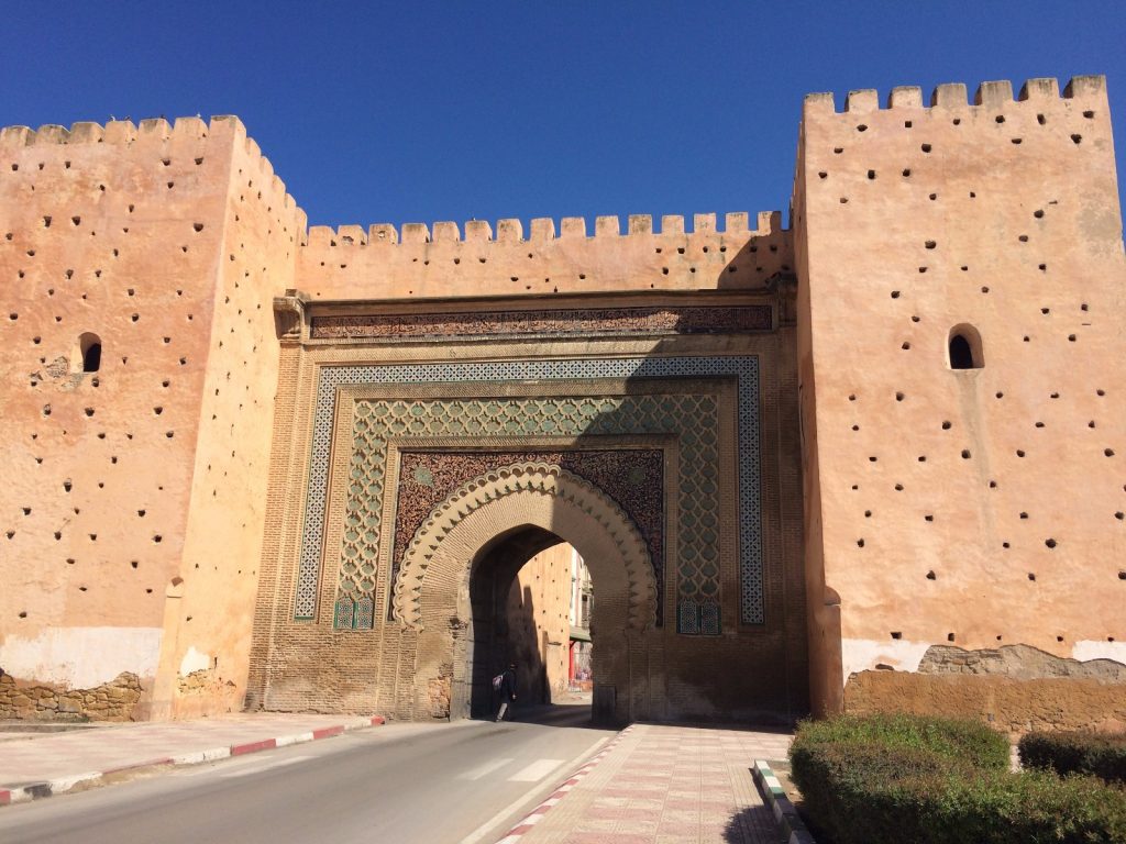 les-exploratrices-maroc-meknes-porte