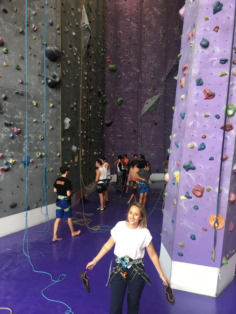 les-exploratrices-jade-montpellier-escalade-altissimo-odysseum