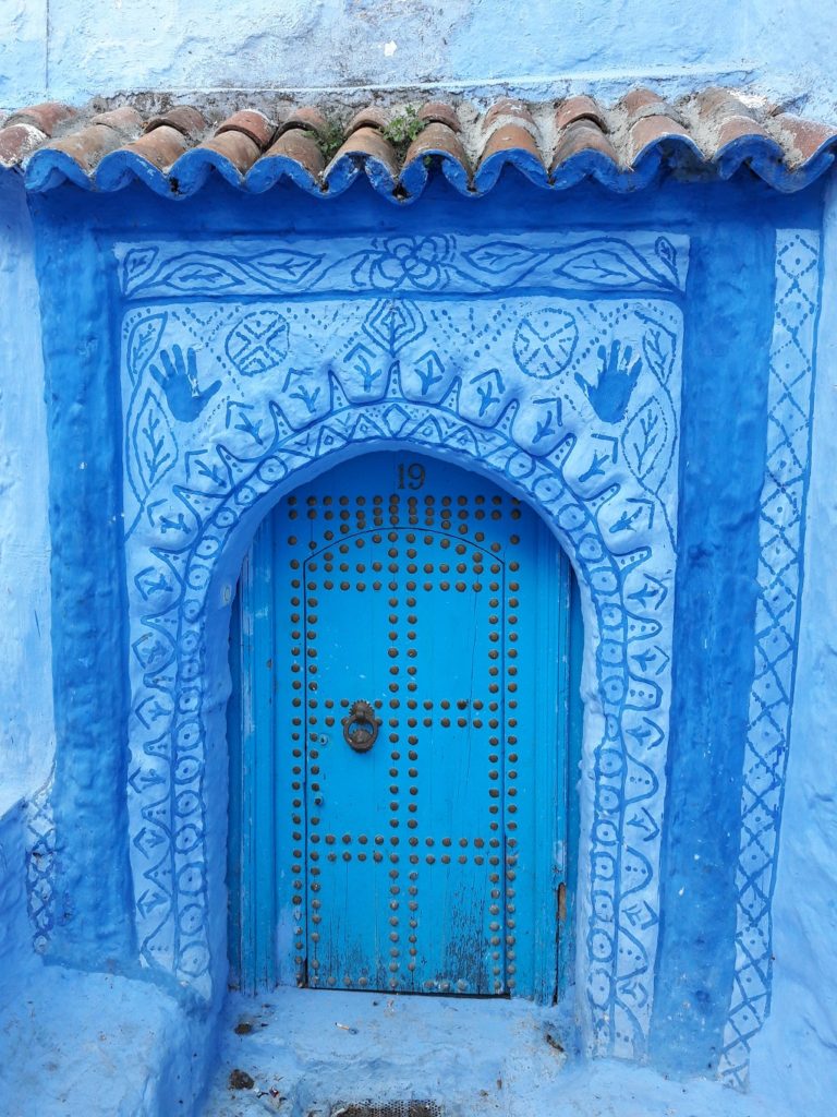 maroc-nord-chefchaouen-lily-les-exploratrices-perle-bleue-porte