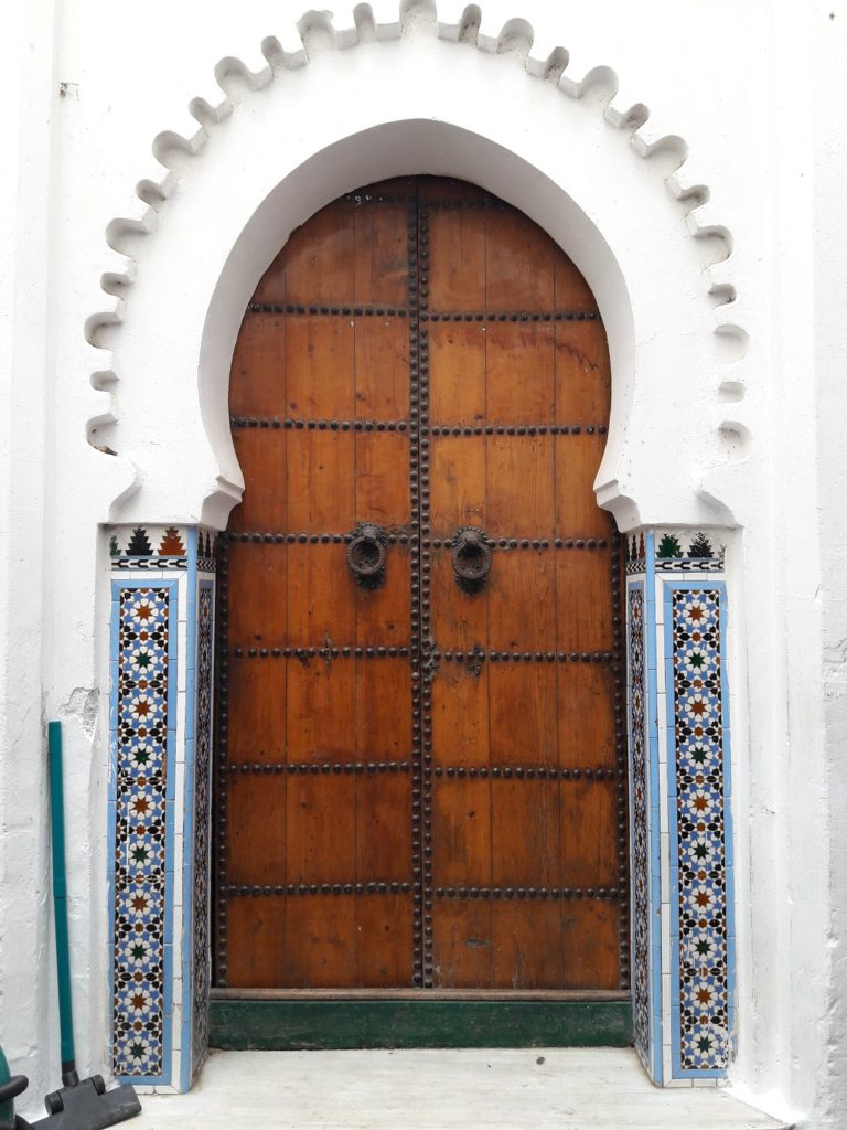 maroc-nord-tetouan-lily-les-exploratrices-porte-orientale